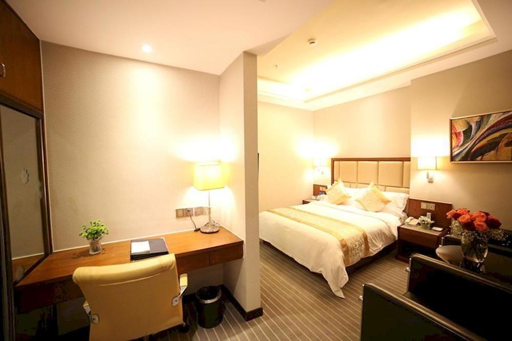 Days Inn Hotspring Xiamen Bagian luar foto