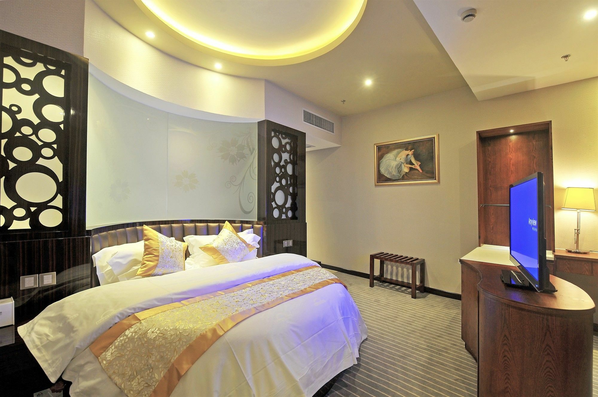 Days Inn Hotspring Xiamen Bagian luar foto